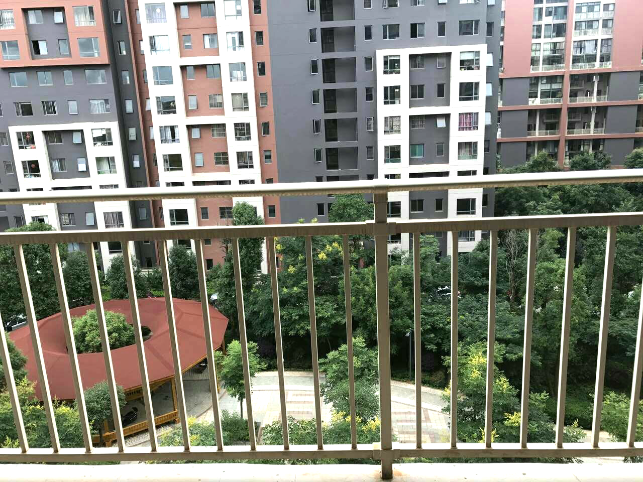 盛世舒苑,盛世舒苑毛坯房3室2厅2卫2阳台诚心出售8