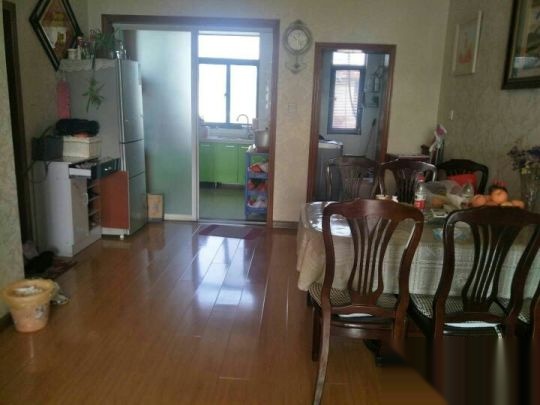 卞湾小区,实验学 区 房,精装修,电器家具齐全,拎包入住,价格合适,5