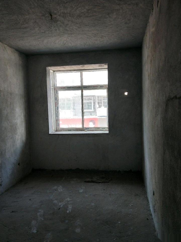 中方建材市场,中方建材市场纯毛坯 随时看房 采光好 送地下室4