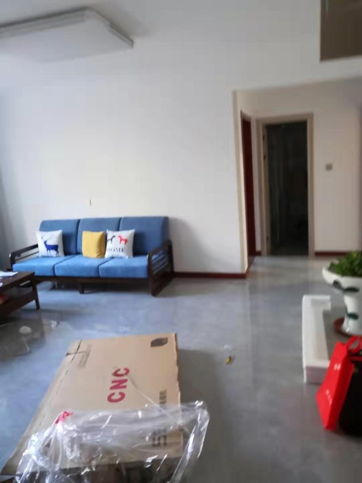 东方世纪城,东方世纪城南区2室带地下室1万定金车位没房证3