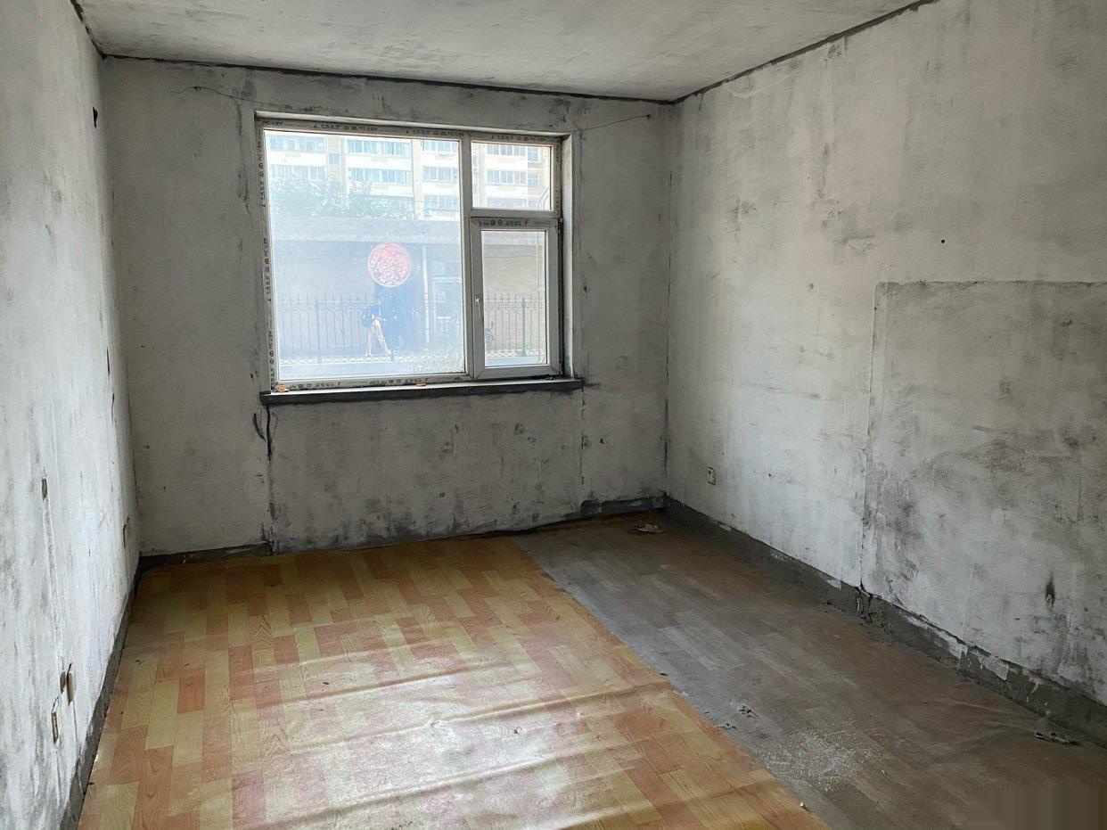 鸿龙小区,鸿龙小区2室2厅1卫3