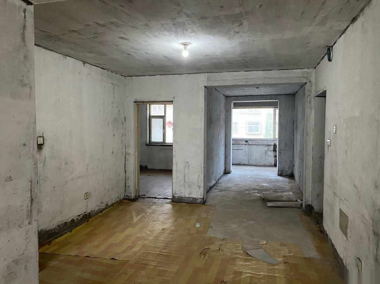 鸿龙小区,鸿龙小区2室2厅1卫2