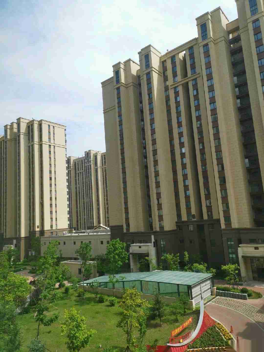万达华府,万达华府3室2厅2卫封闭小区赠送地下车库!好楼盘129万!12