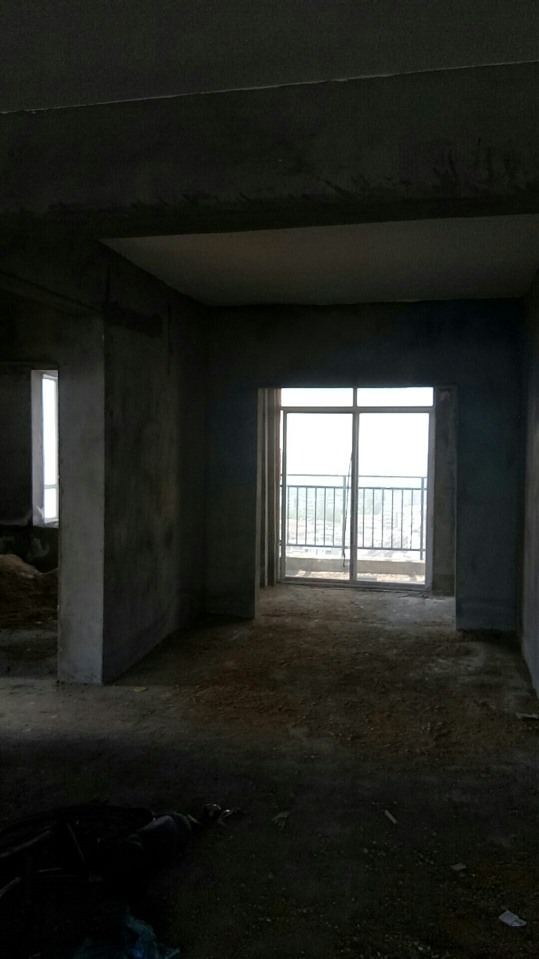 四海宜嘉,西城襄阳路 四海宜嘉 电梯南北通透双阳台三房 46万手续齐全9