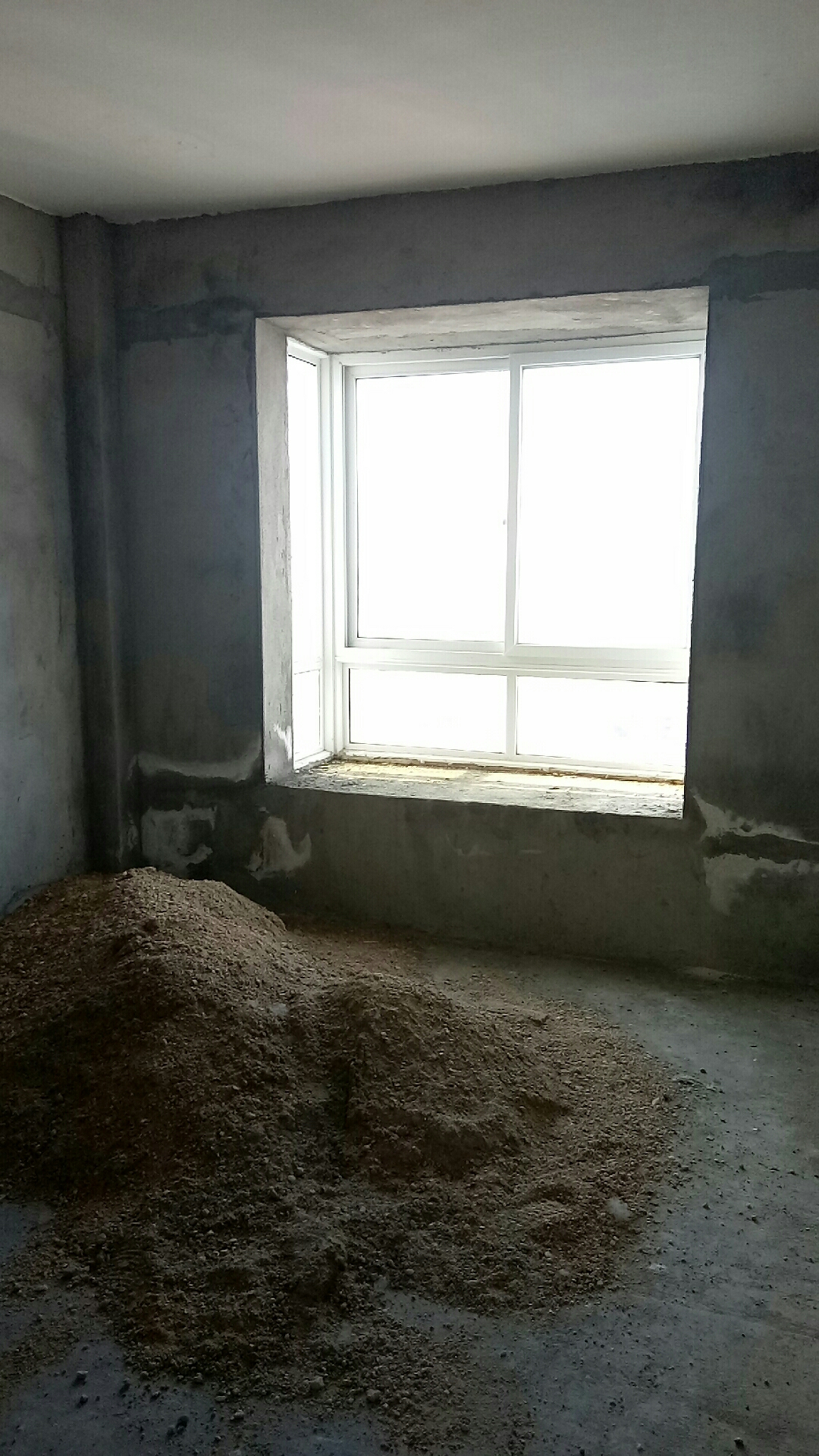 四海宜嘉,西城襄阳路 四海宜嘉 电梯南北通透双阳台三房 46万手续齐全10