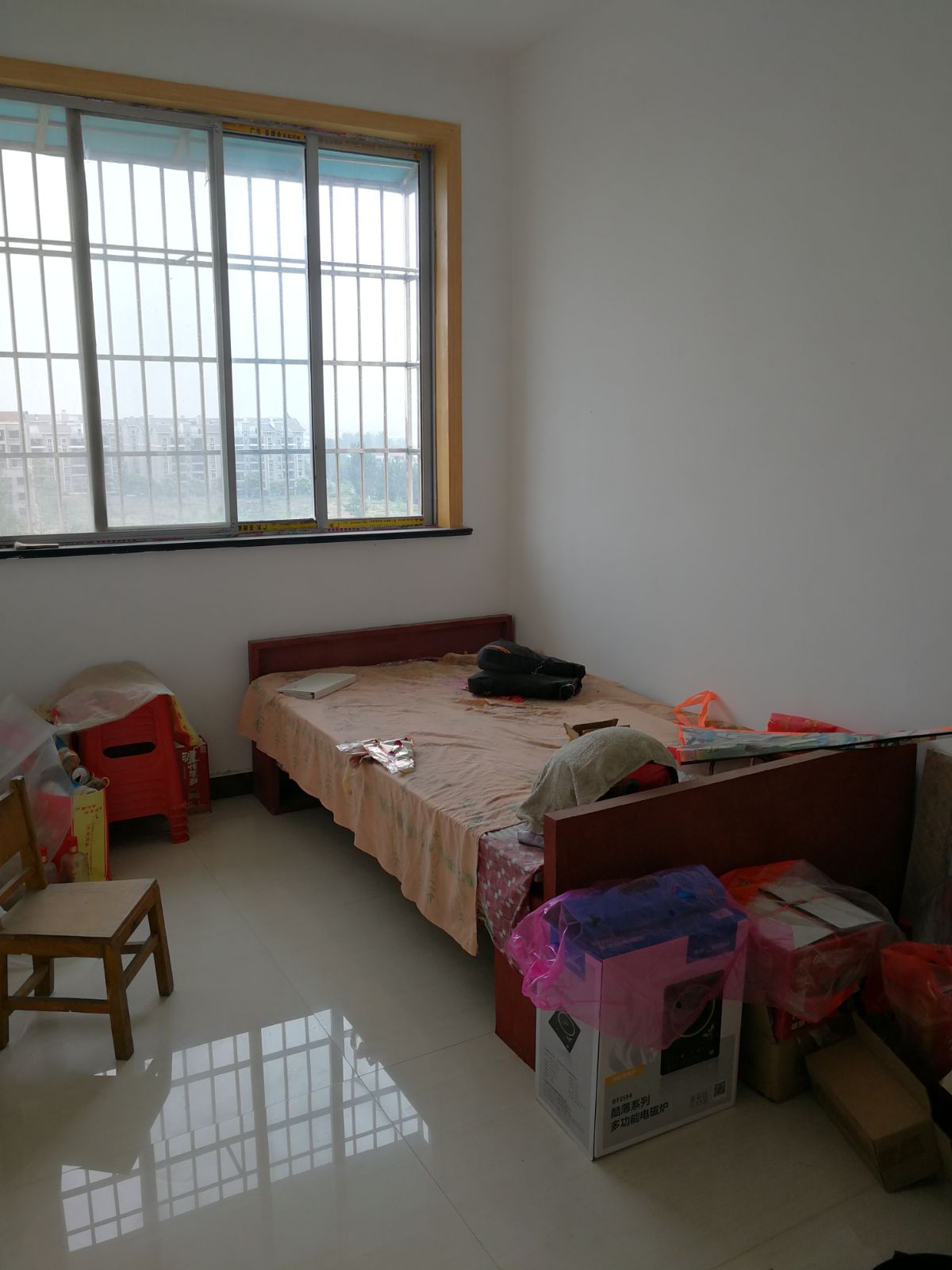 锦绣阳光城,锦绣阳光城婚房精装3室未入住,满5年性价比高,31万5