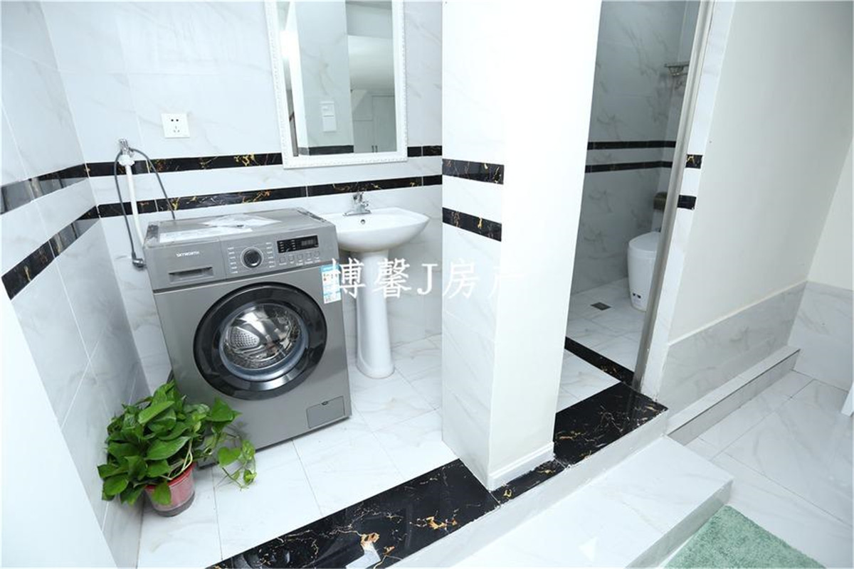 新华路住房,新华路住房 92平米 20多万10