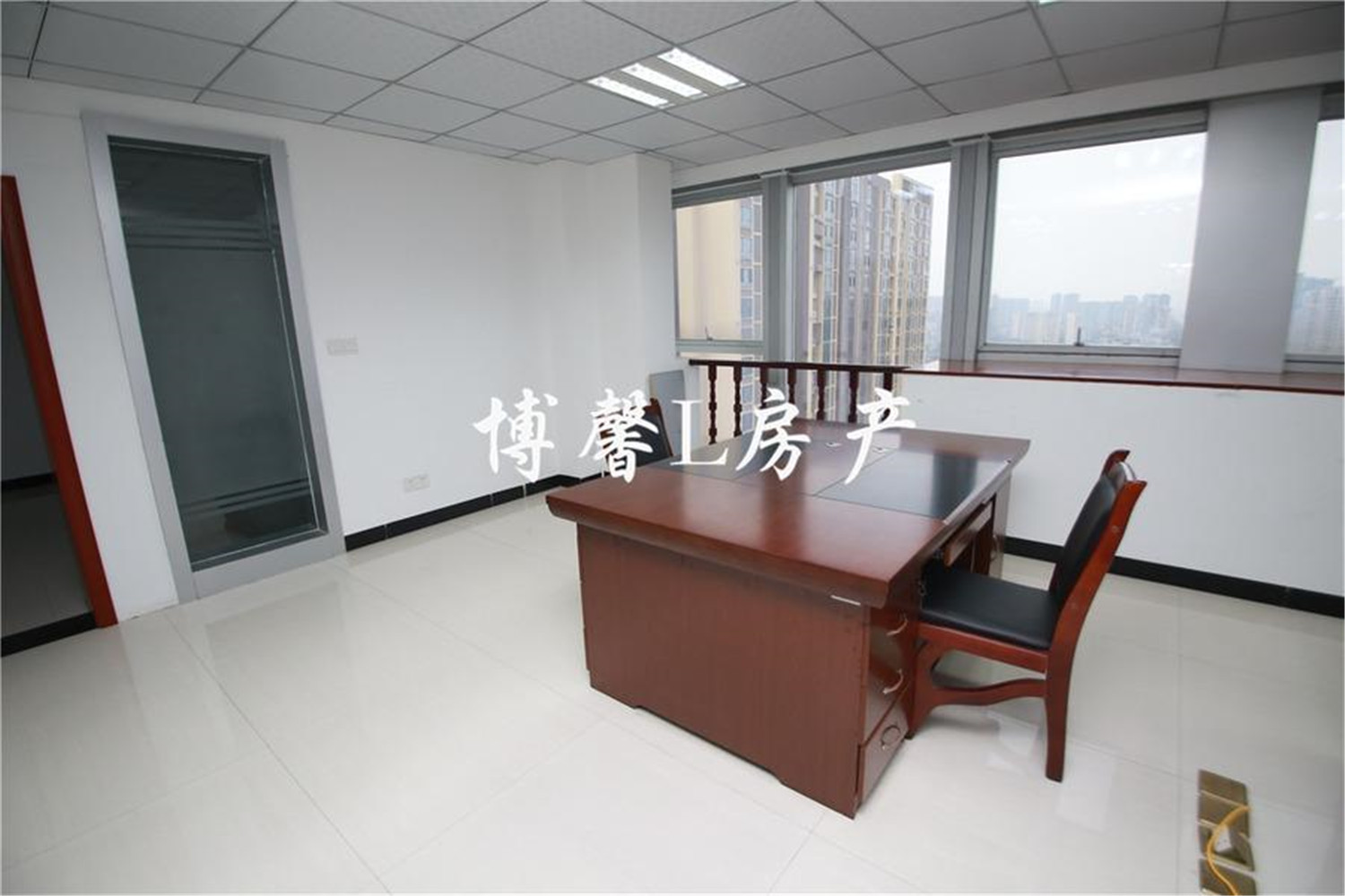 北京华联,紧邻地铁,北京华联房主急售3