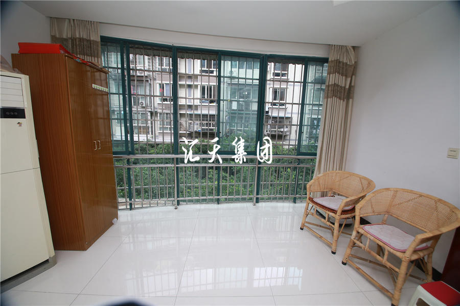 锦绣花园四期,让你无可挑剔的锦绣花园四期,交通便利急售2
