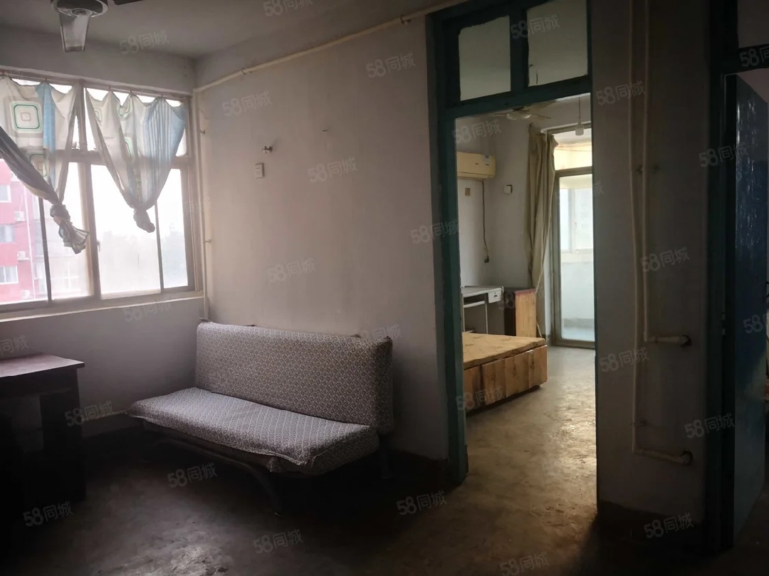 机床厂家属院,七中旁 电梯房机床厂家属院 两室 采光好 近医院 可贷款2