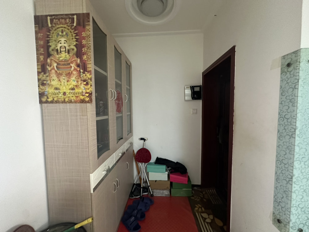 隆府嘉园,隆府嘉园C区.步梯2楼.81.29平.南北通透.双南卧室.2