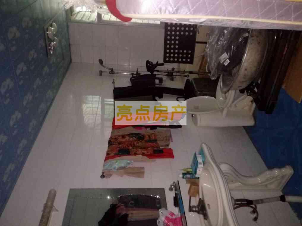 法院家属院,亮点房产,射中学校房3