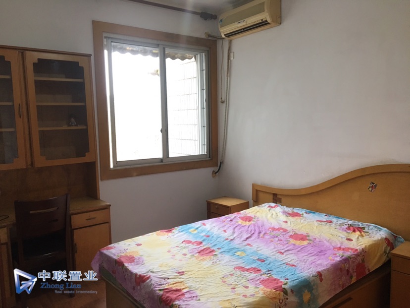 梨园,130㎡梨园紧邻地铁,公交便利10
