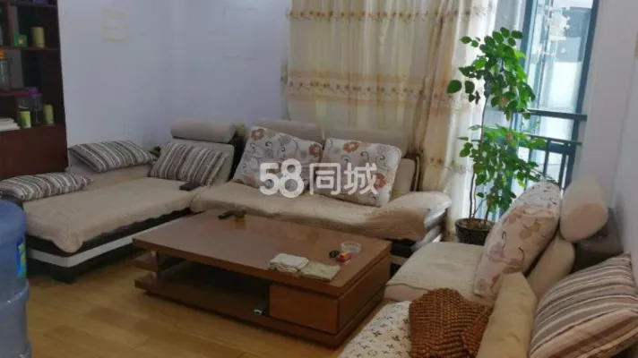 冶金小区精装三居室急租