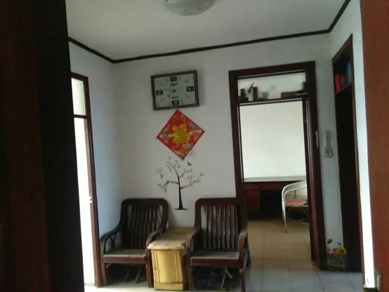 县社家属院3室1厅1卫朝南北普通房源图片