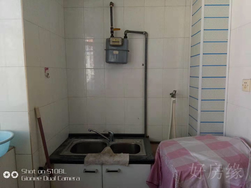 明珠小区,明珠小区租折房出售,户型方正,彩光通风,拎包入住7