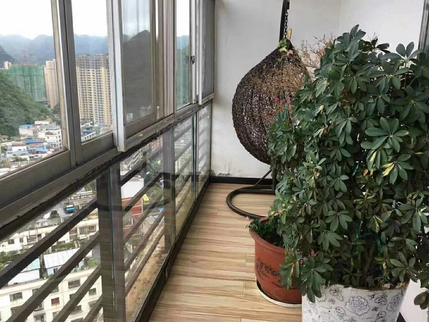 源丰豪庭,源丰豪庭120万 258.22㎡6室3厅2卫1阳台普通西南9