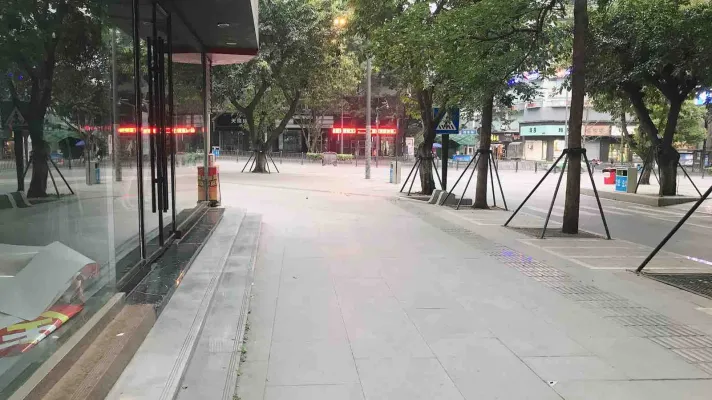 一楼旺铺出租户型方正,临街,适合做各种行业