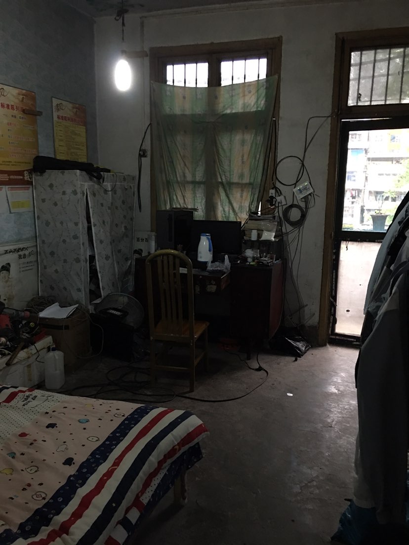 一中学校,一中宿舍54平米两房23出售4