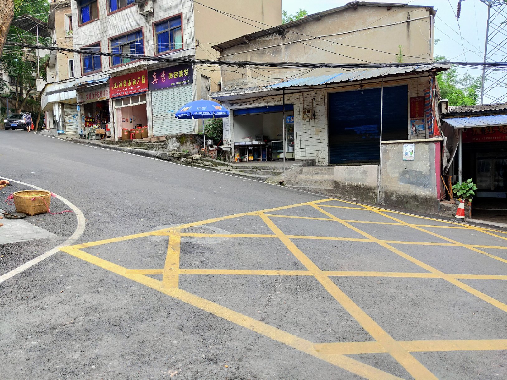 文峰山小区,房东诚心卖,正两室,黄金楼层,拎包入住6