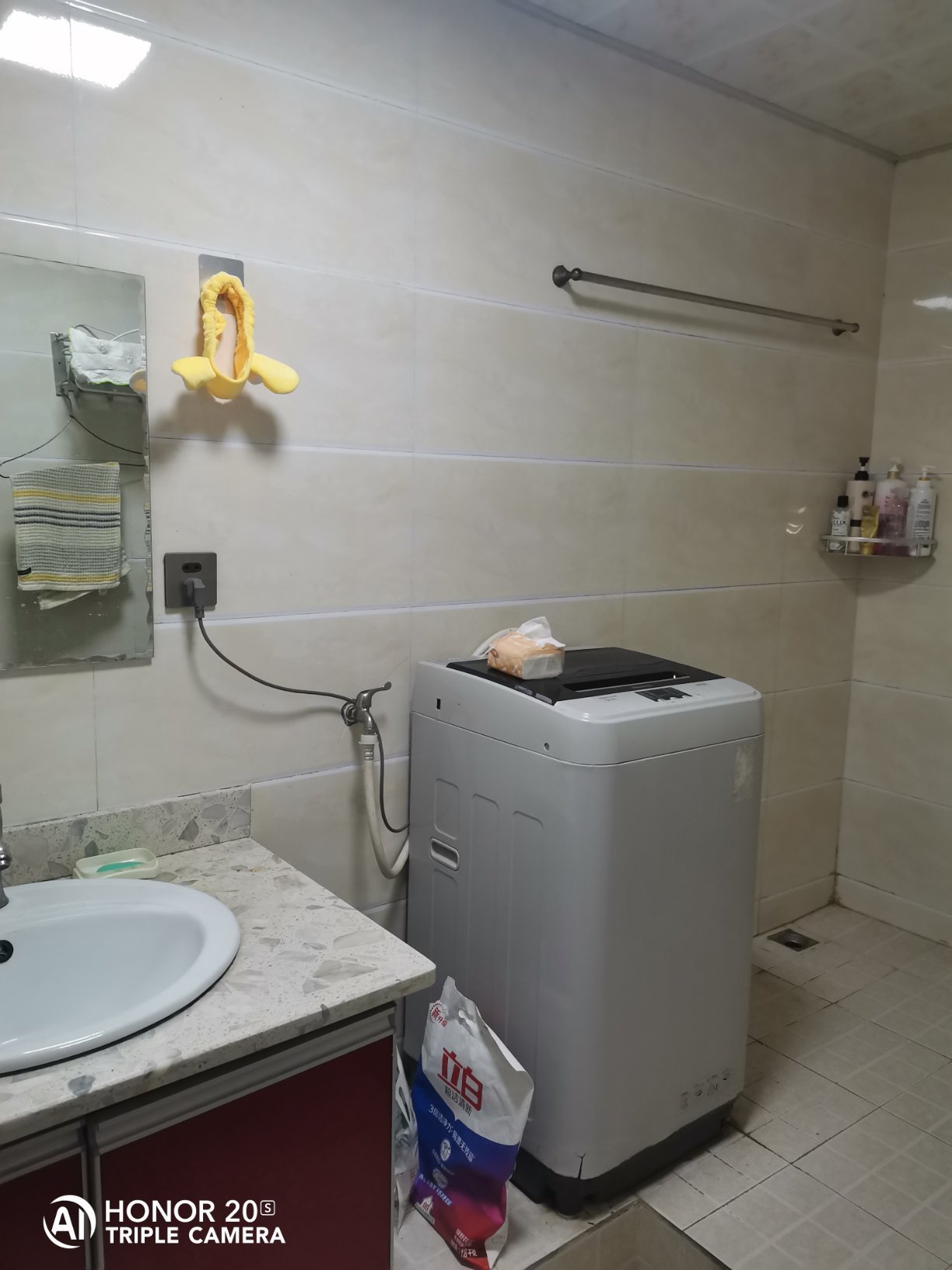 汇西综合楼,汇溪苑两室两厅一卫精装修10