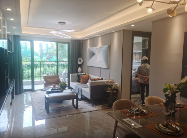 ,,花样年麓湖国际