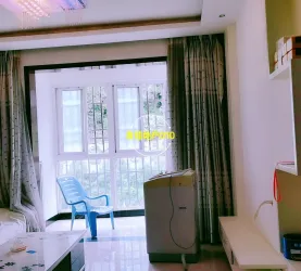 万源市-城中-向前广场