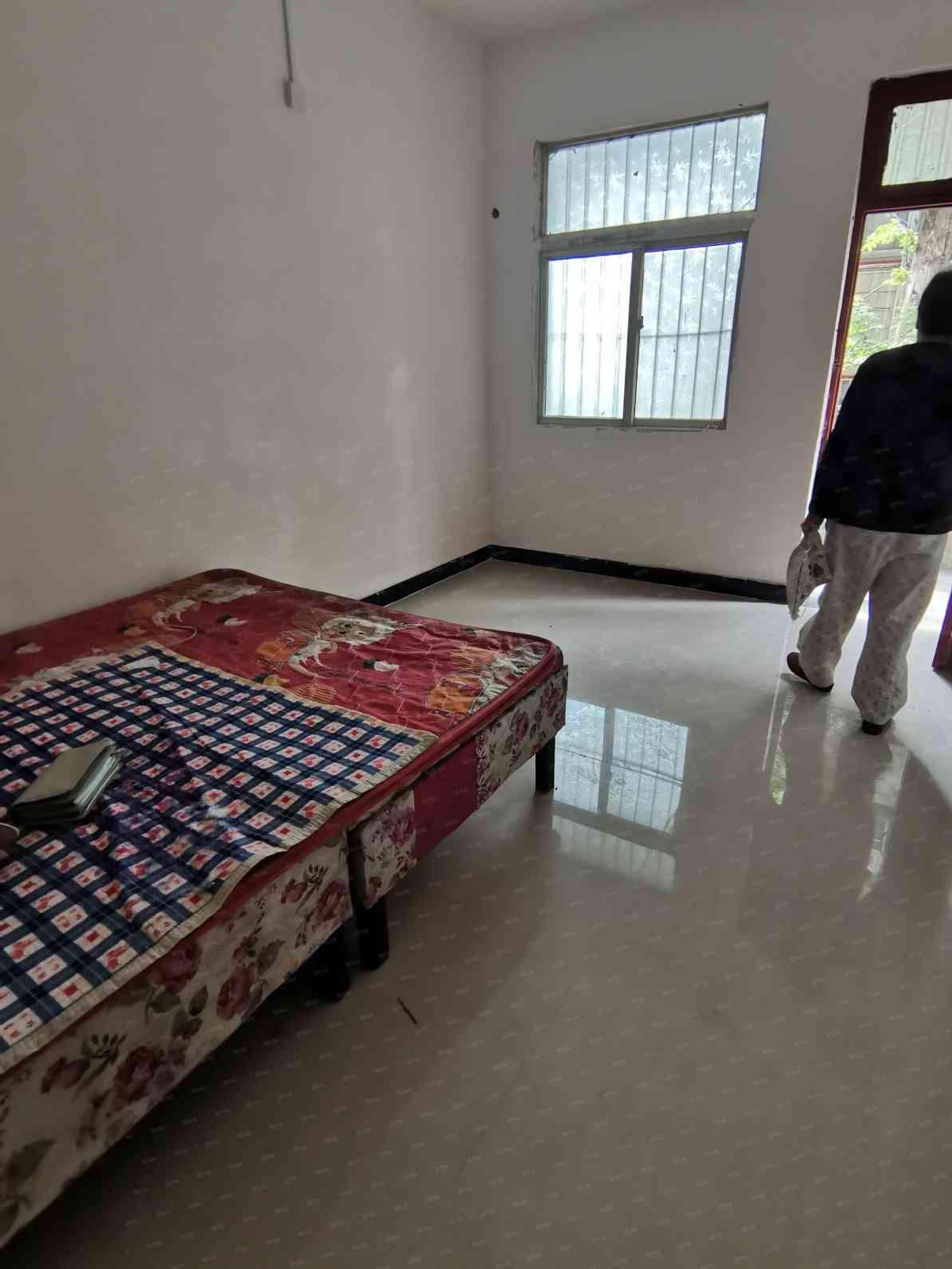 人民路48号院,人民路48号院,两室二楼,1