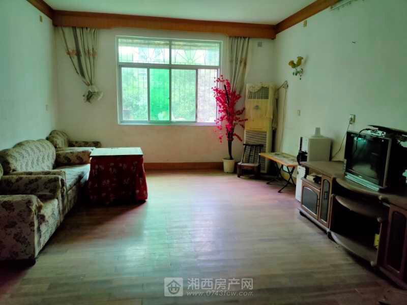 湘泉花园,湘泉花园120平米3房,下个月出证1