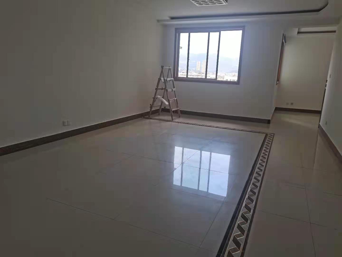 文化大厦,文化大厦四室住房出售1
