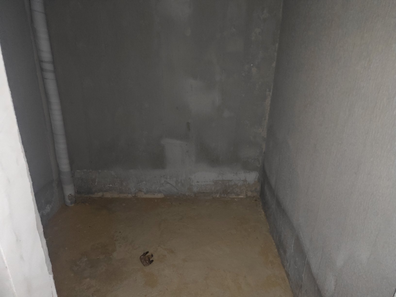 牛驼温泉孔雀城三期,大联排别墅东边户260平米花园,带车库,地下室16