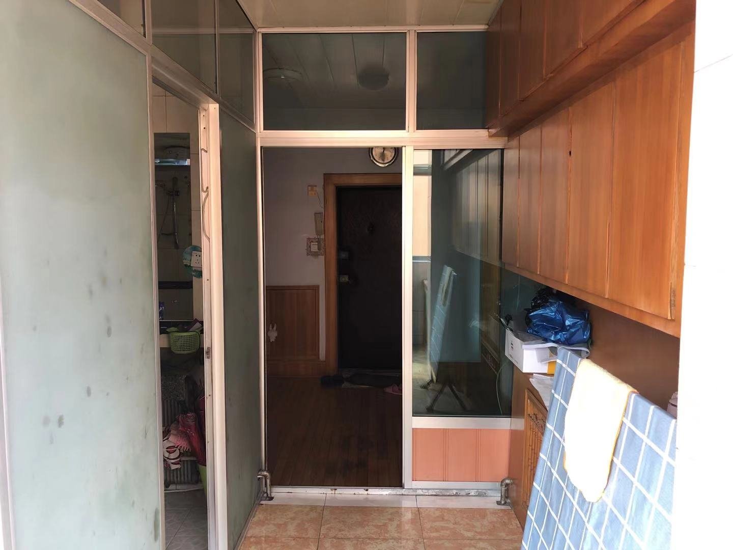 朝凤小区,朝凤6楼 纯私产 可贷款7