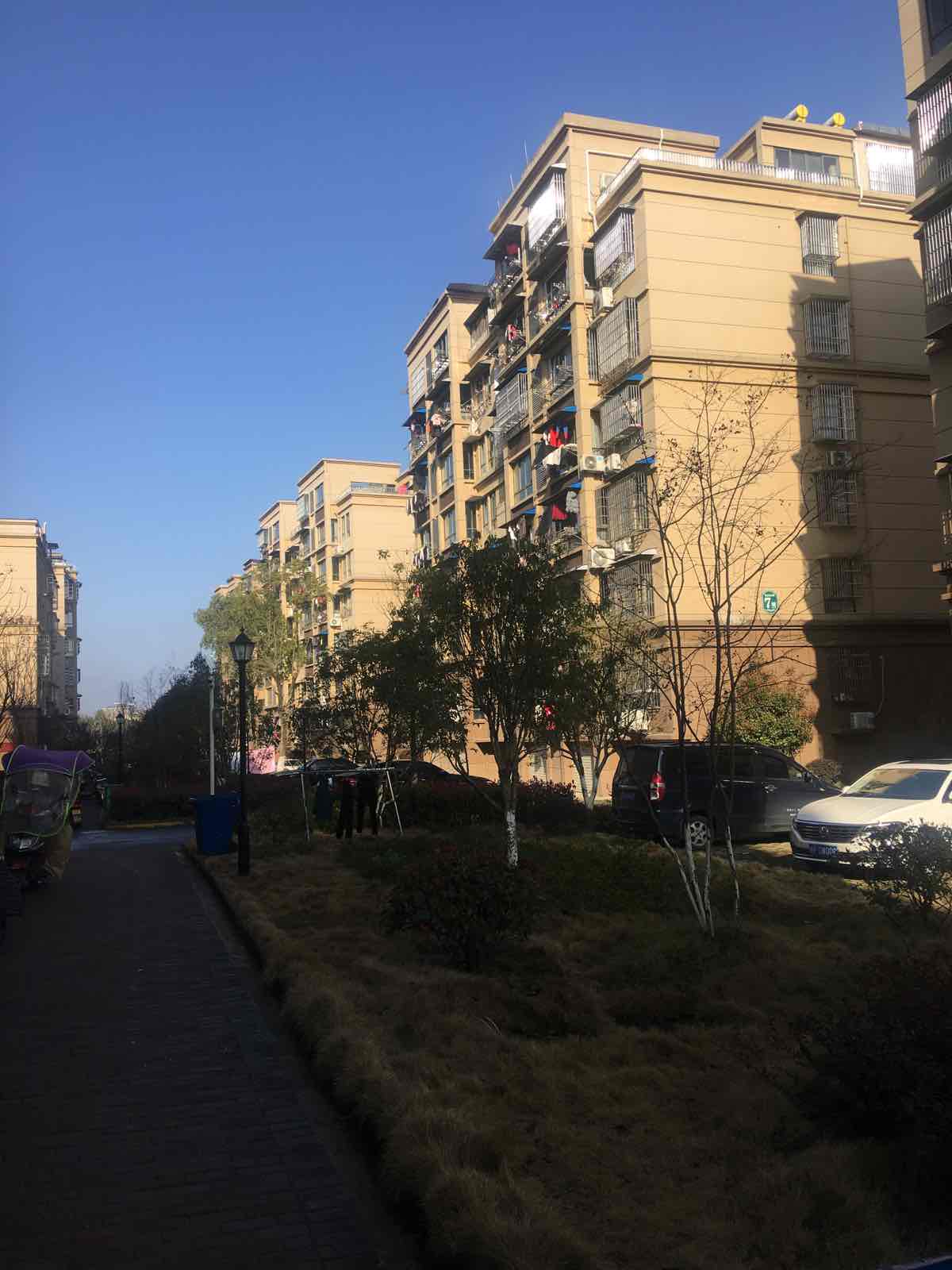 财富桂花苑,财富桂花苑中层,两房满五年唯1,随时方便看房8
