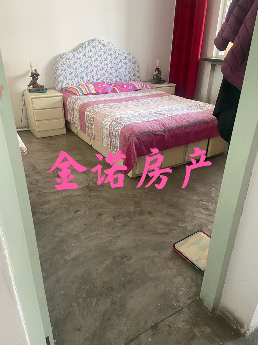 海石湾国税局家属院,大三居,厨房卫生间装了5