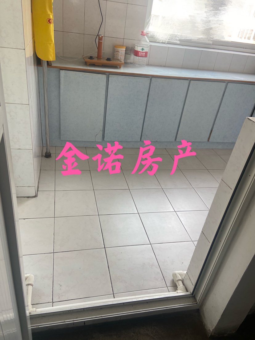 海石湾国税局家属院,大三居,厨房卫生间装了7