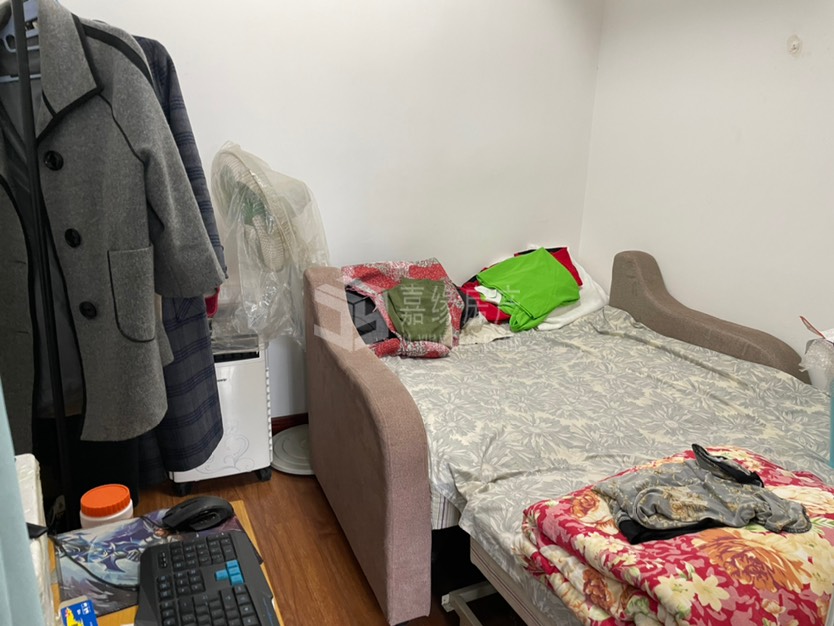 城南滨江河畔,城南滨江河畔 电梯带江景 精装3房关门卖 证齐 可按揭7
