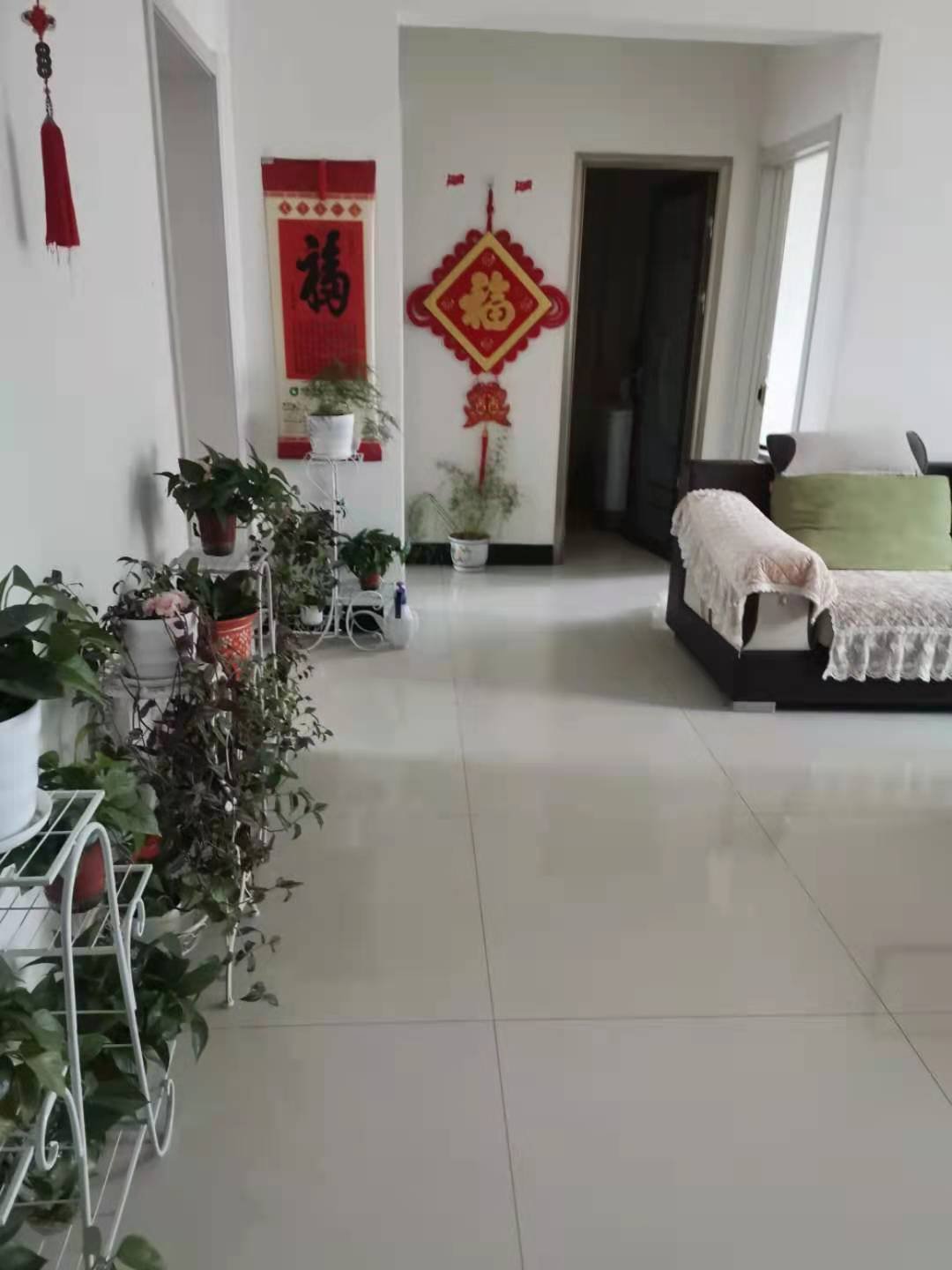 大修厂小区,大修厂106平三室两厅南北通透精装,正常卖3