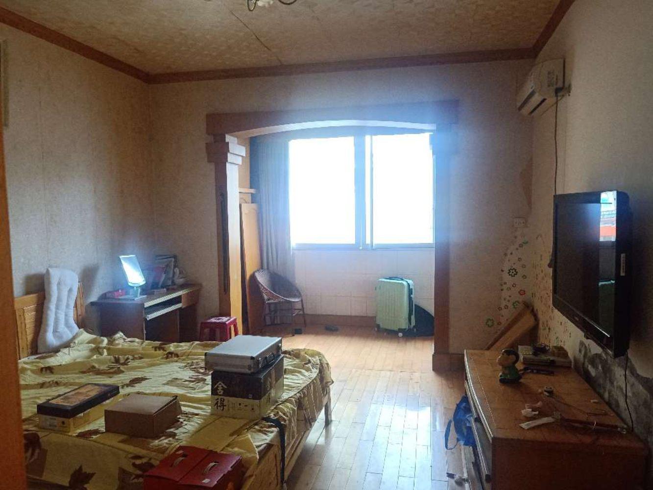 体育馆宿舍,城南体育馆宿舍 138平米 59.8万8