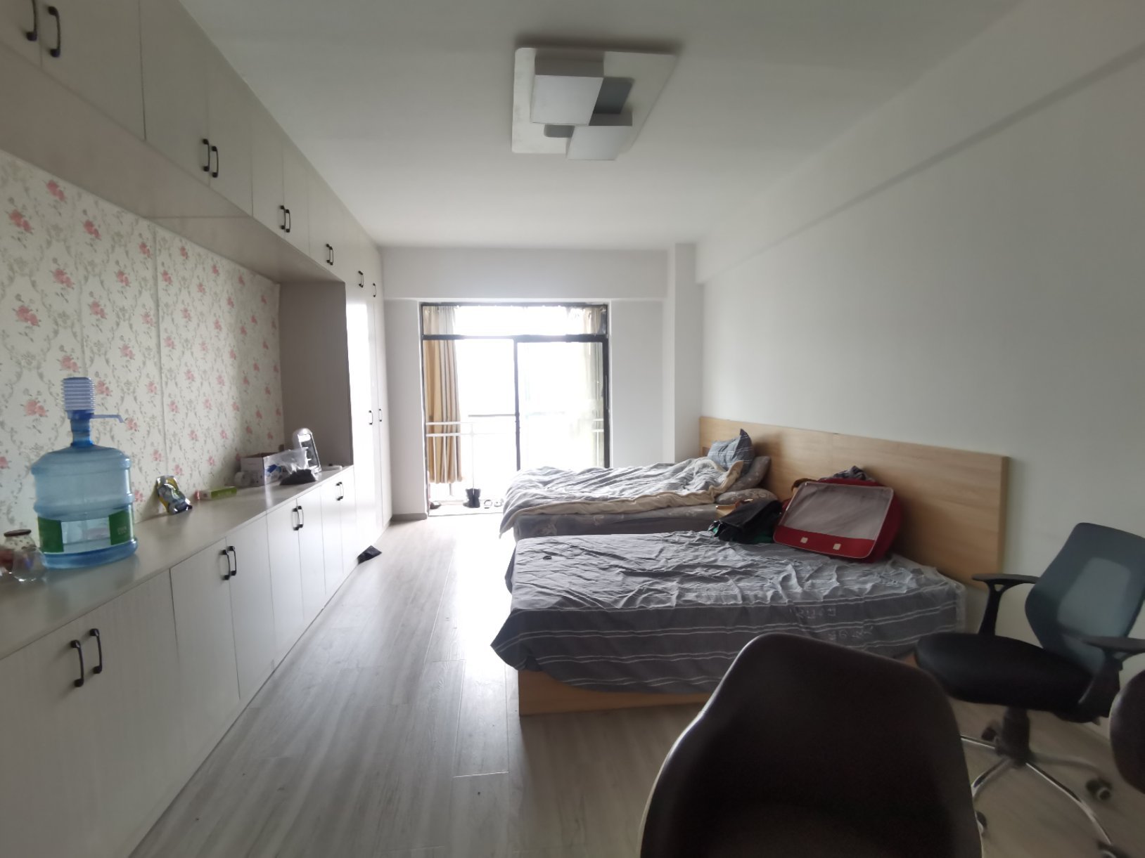 绅园大厦,绅园大厦家具家电齐全,拎包入住2