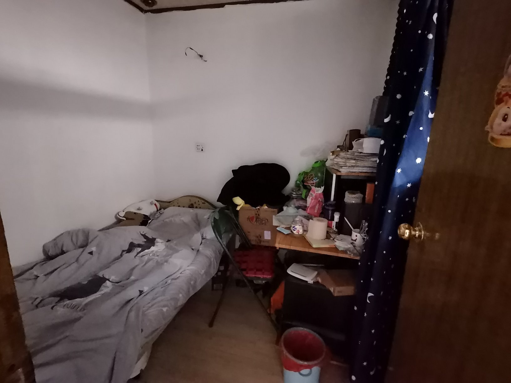 精神病院宿舍,一中学期和瑞祥口一楼大户型便宜出售四房2