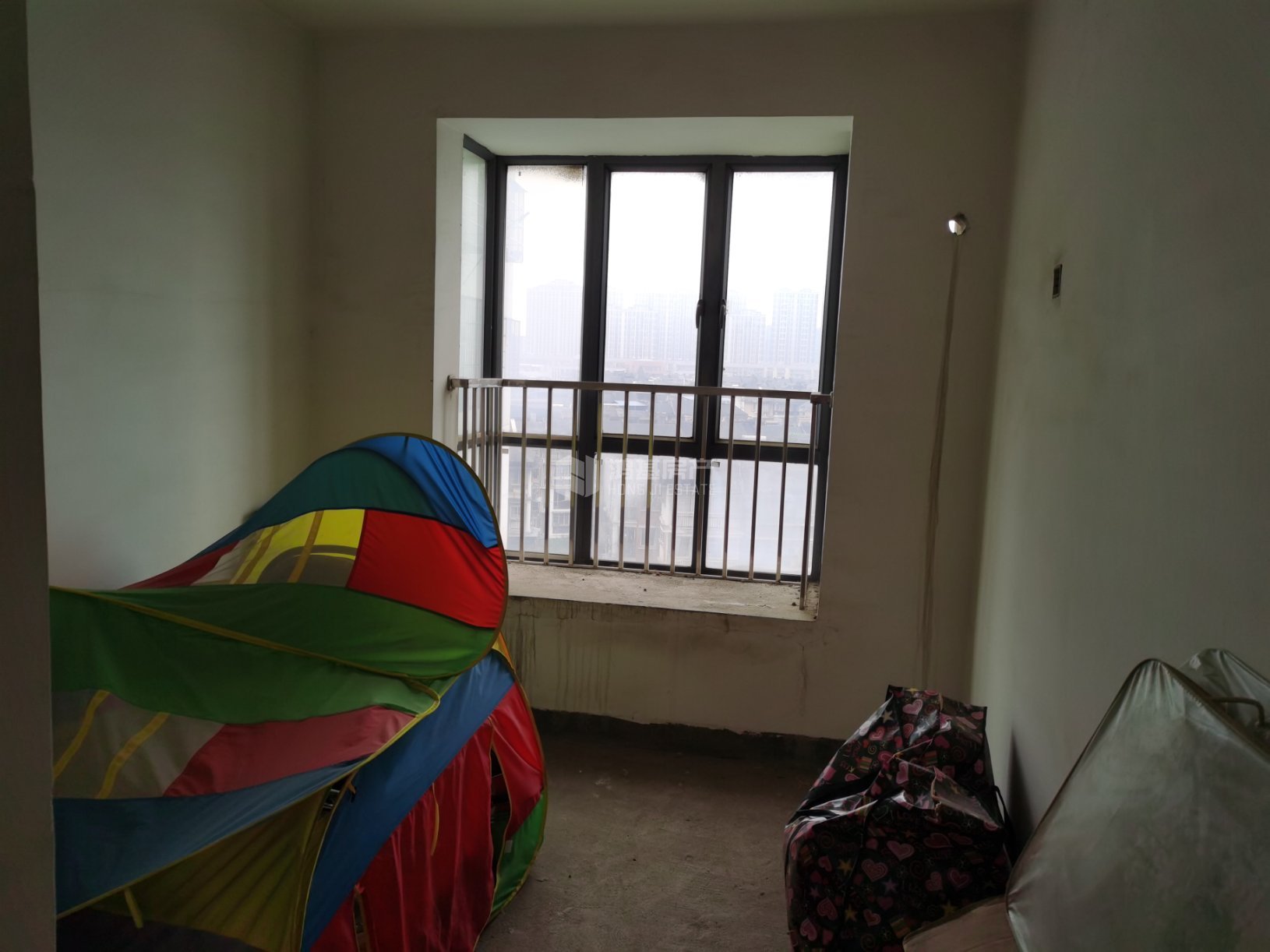 阳光家园,难得一见的毛坯户型,,朝向好2