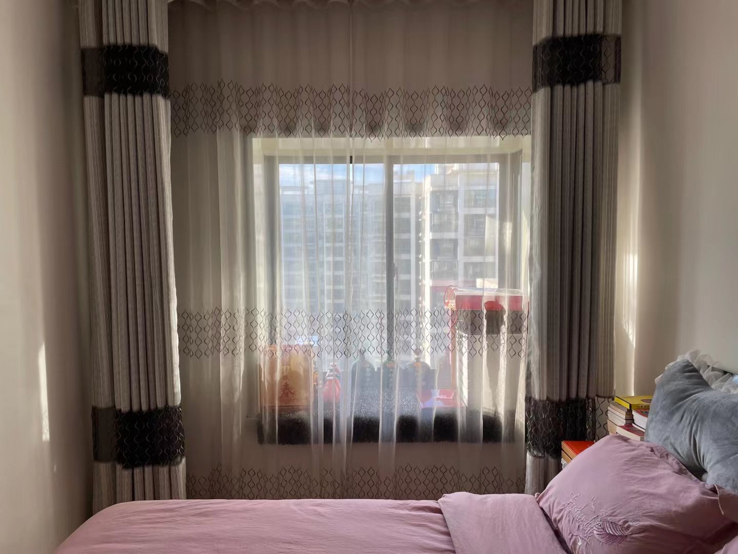凤凰苑小区,业主急售 凤凰苑小区 3室2厅2卫 南北通透 急售可按揭7