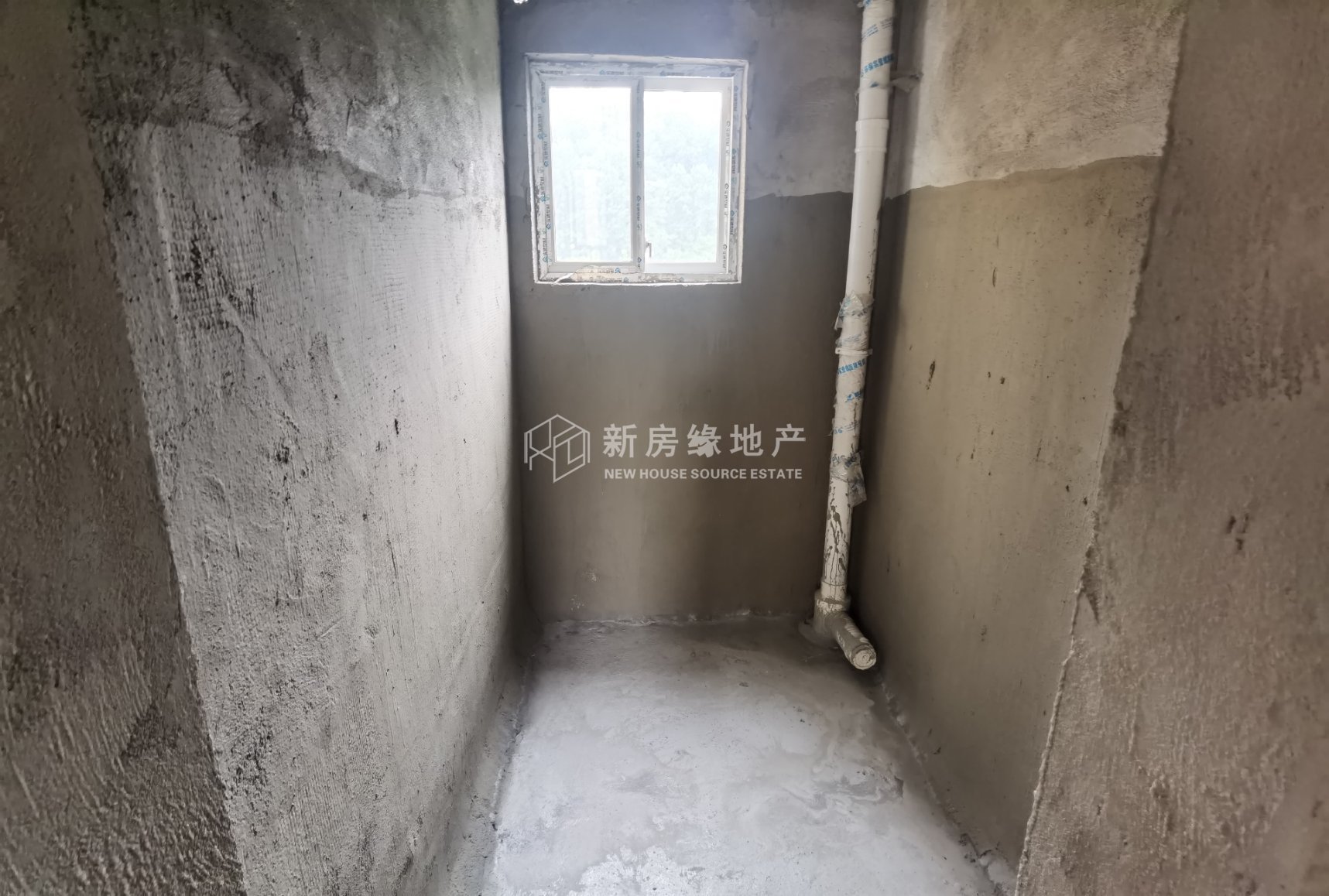 卧龙大都会,卧龙大都会毛坯三室好房出售2