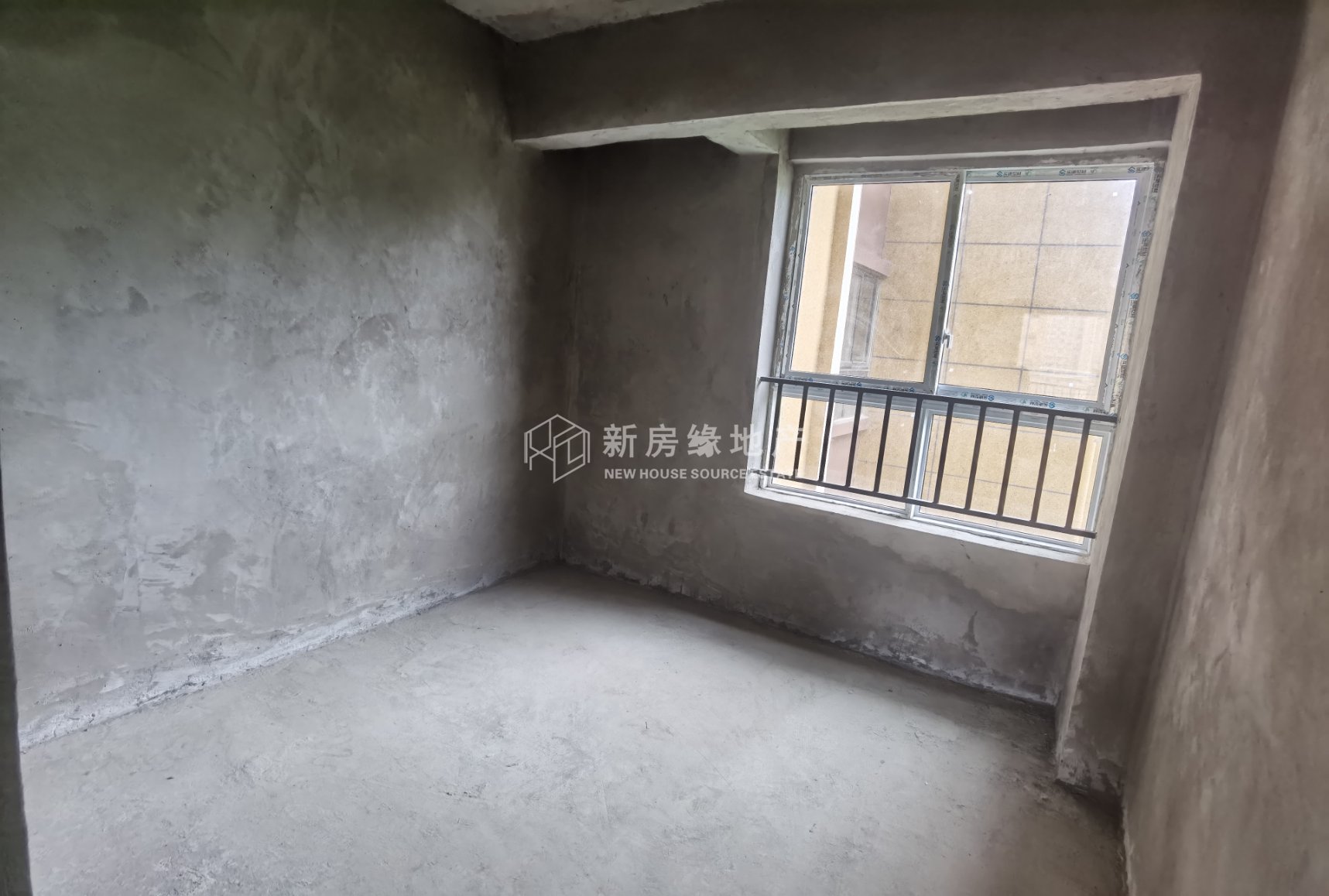 卧龙大都会,卧龙大都会毛坯三室好房出售10