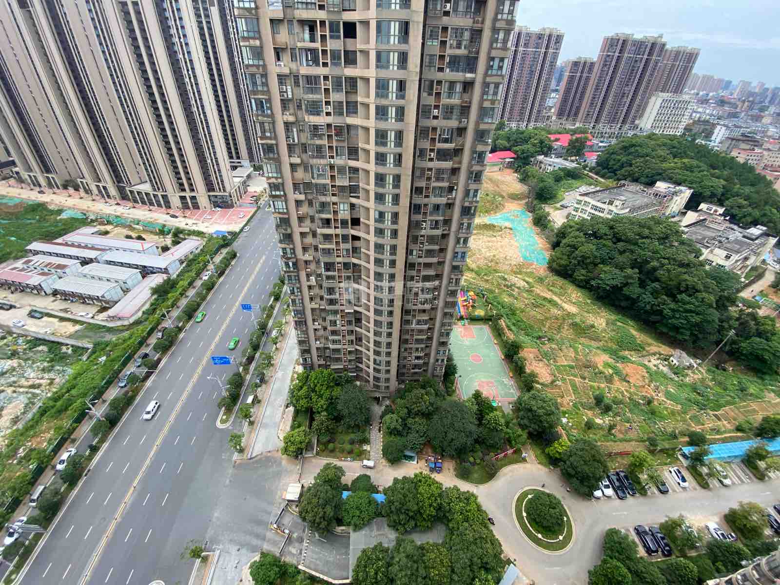 红谷峰尚,经典2室2厅1卫1阳台户全明毛坯两证齐全13