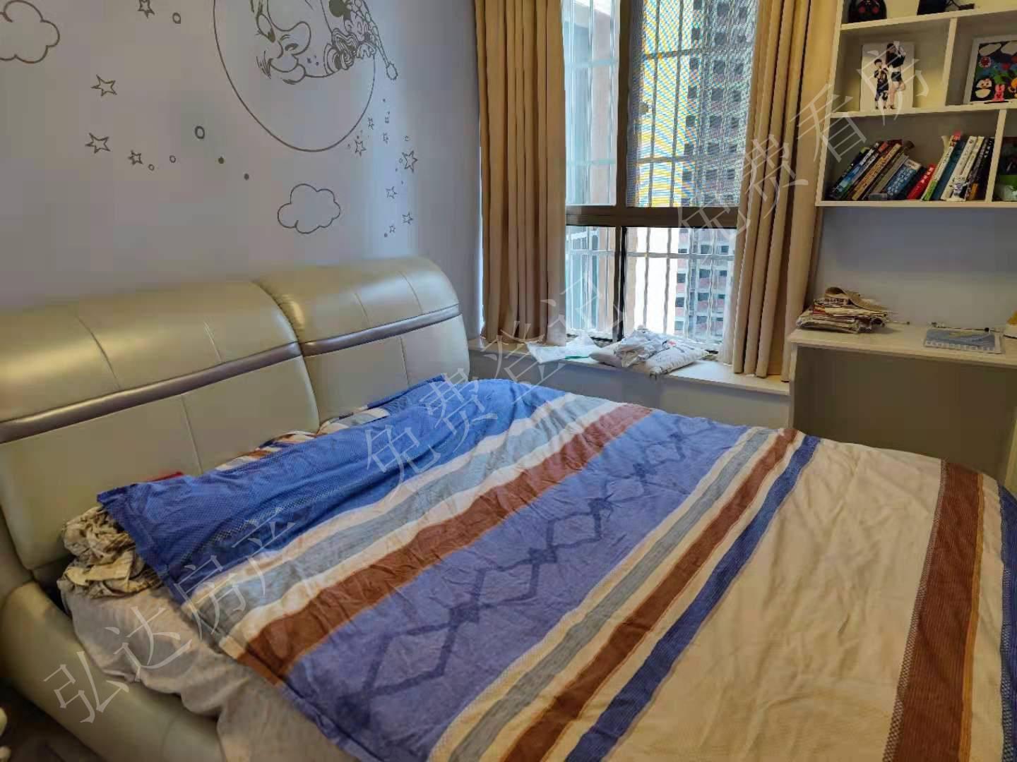 郁金香上城,弘达房产 城北大小区三室电梯精装关门卖4