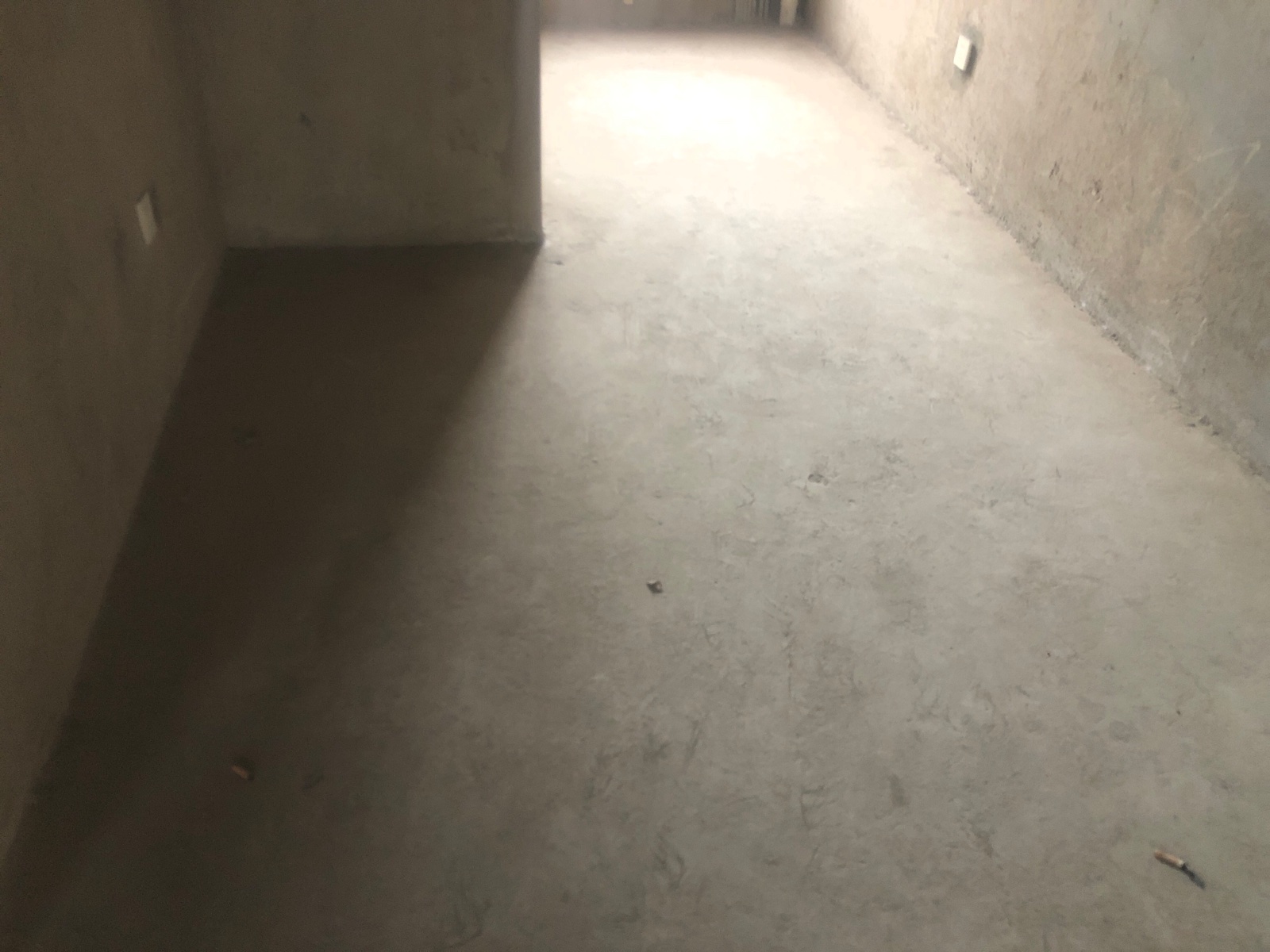 都市森邻,豪华装修2室2厅1卫1阳台,拎包入住,采光空气都很好!8