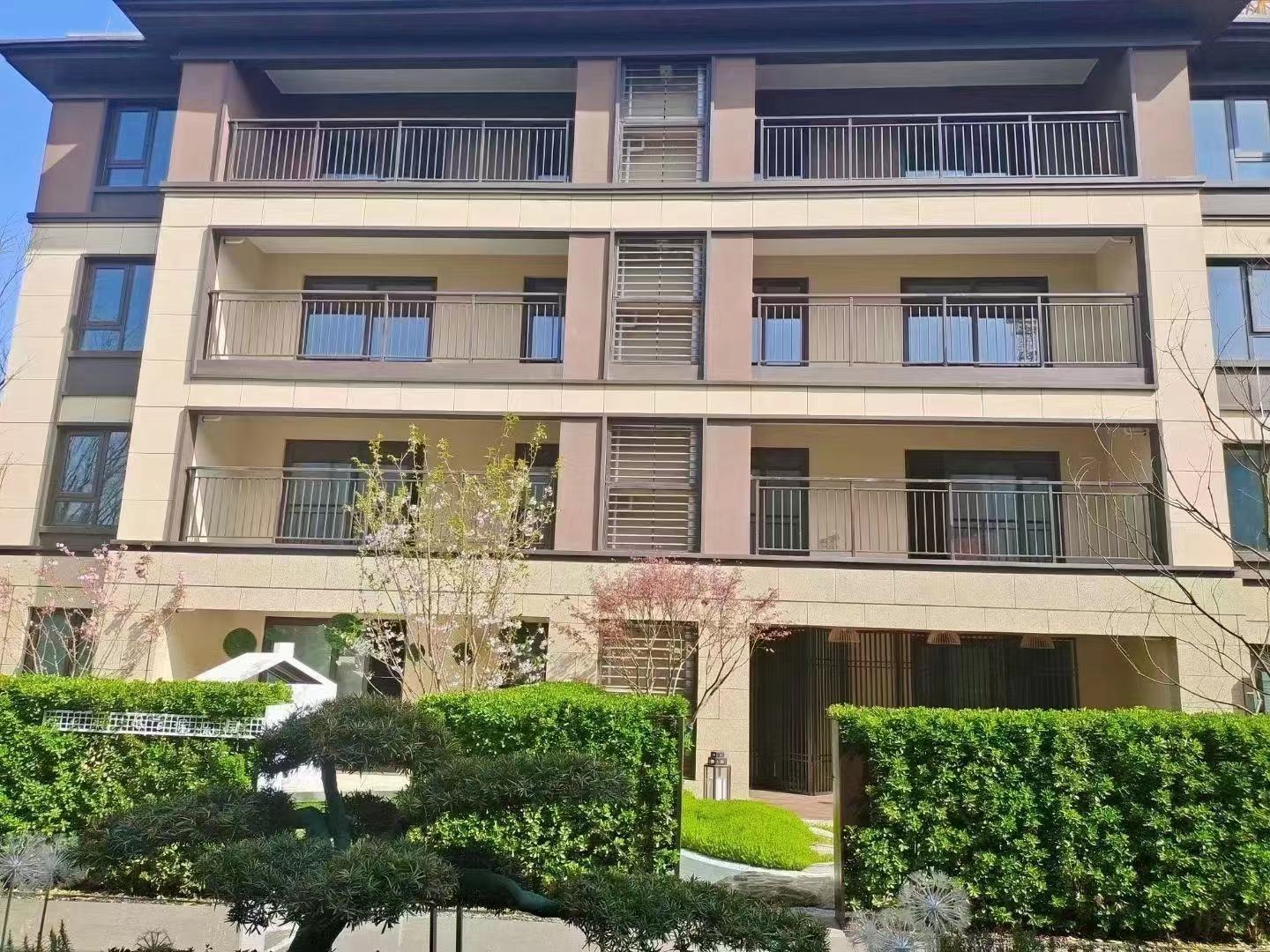 ,,融创御湖宸院