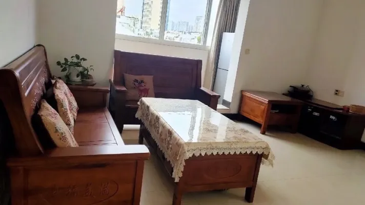 6680出租锦绣嘉园顶楼,100方普装,2-1,1800/月