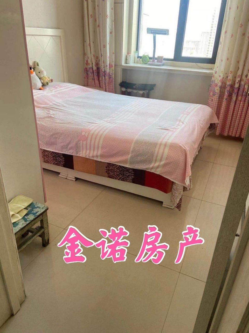 恒富锦绣城,房子楼层好,户型好。房子已经租了4